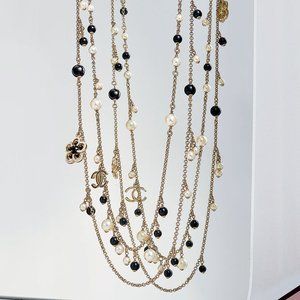 NWT CHANEL CC RUNWAY LONG NECKLACE